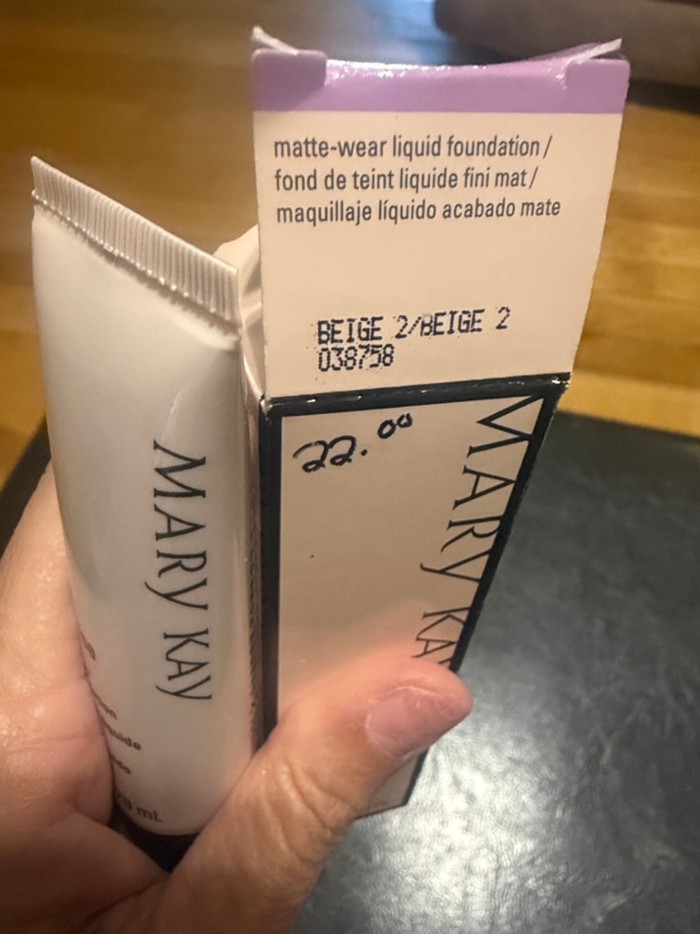 Mary Kay Matte-Wear Liquid Foundation - Beige 2 (Cream Tone)